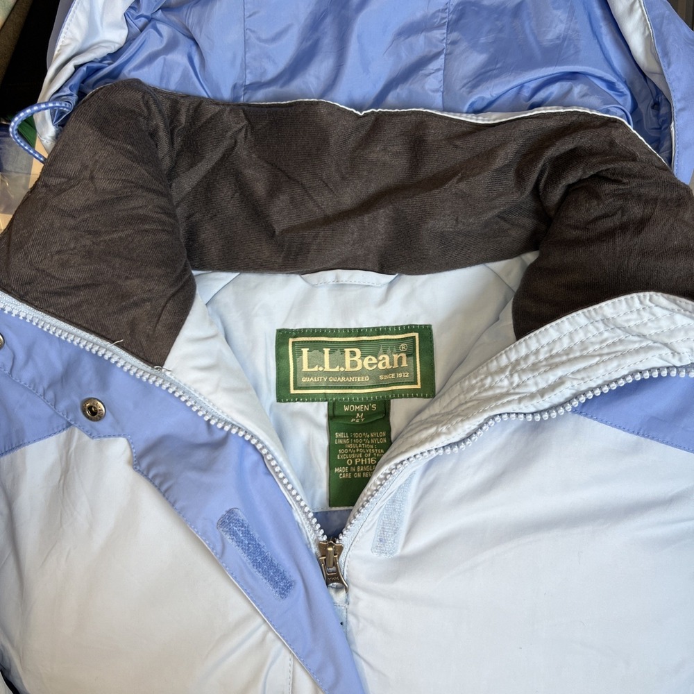 LL Bean Women's M Ski Jacket Sky Blue Light Blue Nylon Insulated Winter Coat - Picture 3 of 16